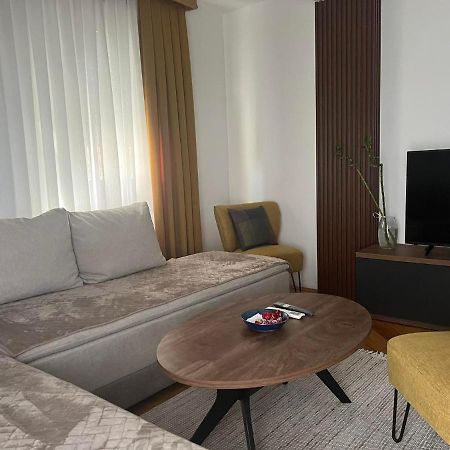 Kuman Apartments Kumanovo Buitenkant foto