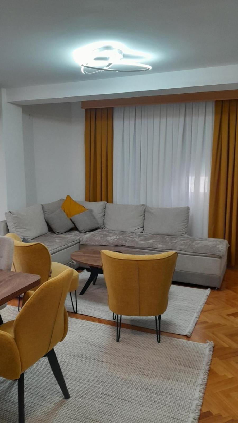 Kuman Apartments Kumanovo Buitenkant foto